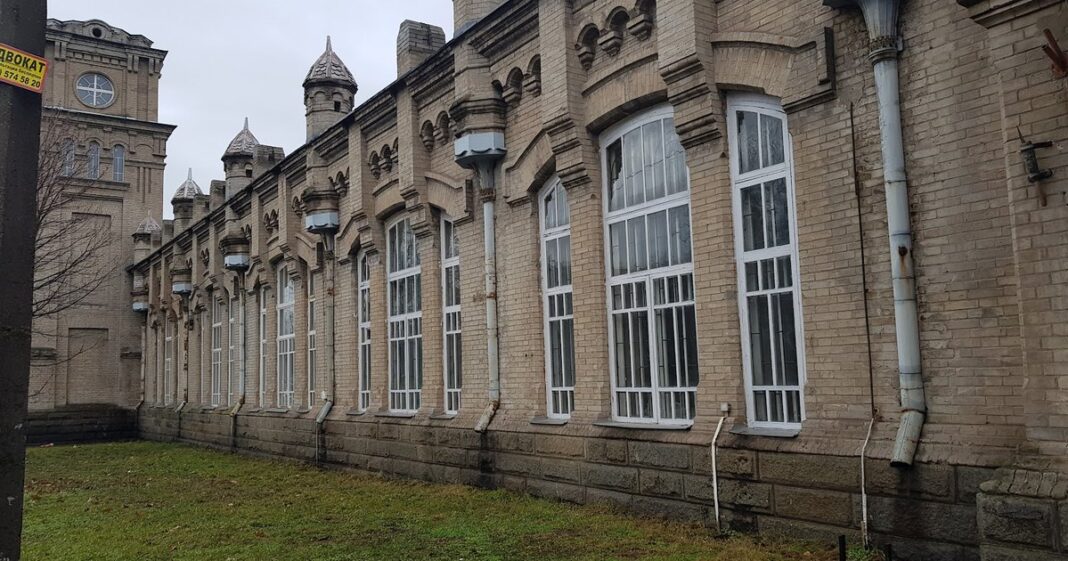 Будівля: Обленерго в Запоріжжі (АТ «Запоріжжяобленерго» і ТОВ «Запоріжжяелектропостачання»)