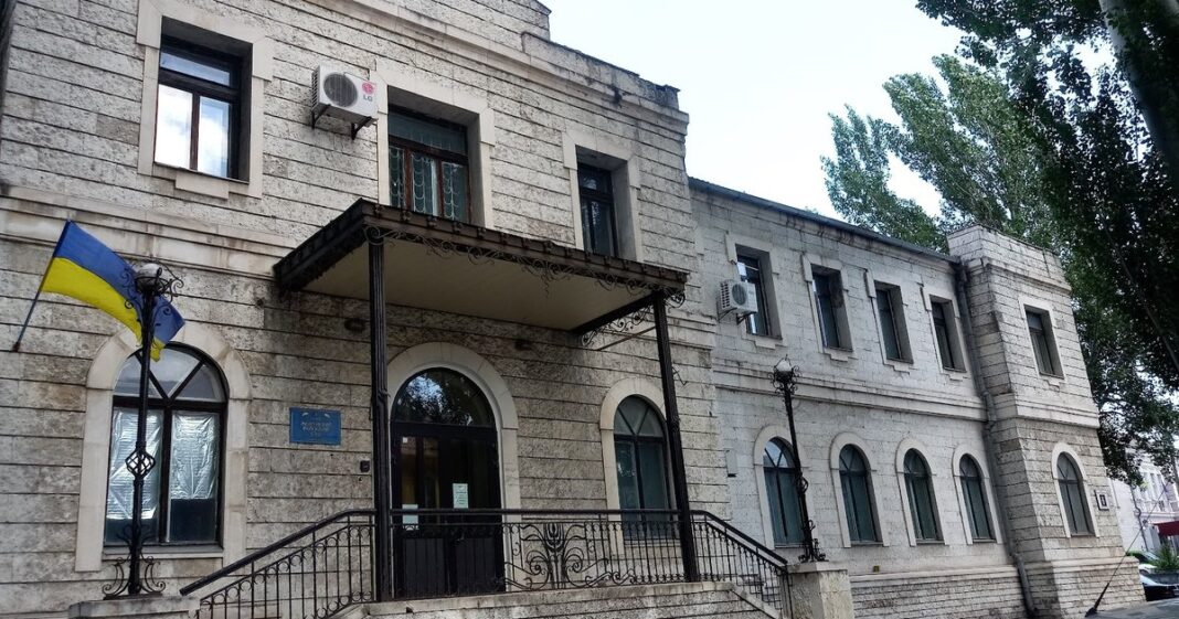 Здание: Суды в Запорожье